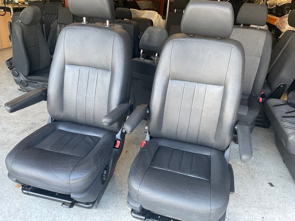 Twee voor stoelen met zwart leer voor VW Transporter T5 T6, Auto-onderdelen, Ophalen, Gebruikt, Volkswagen