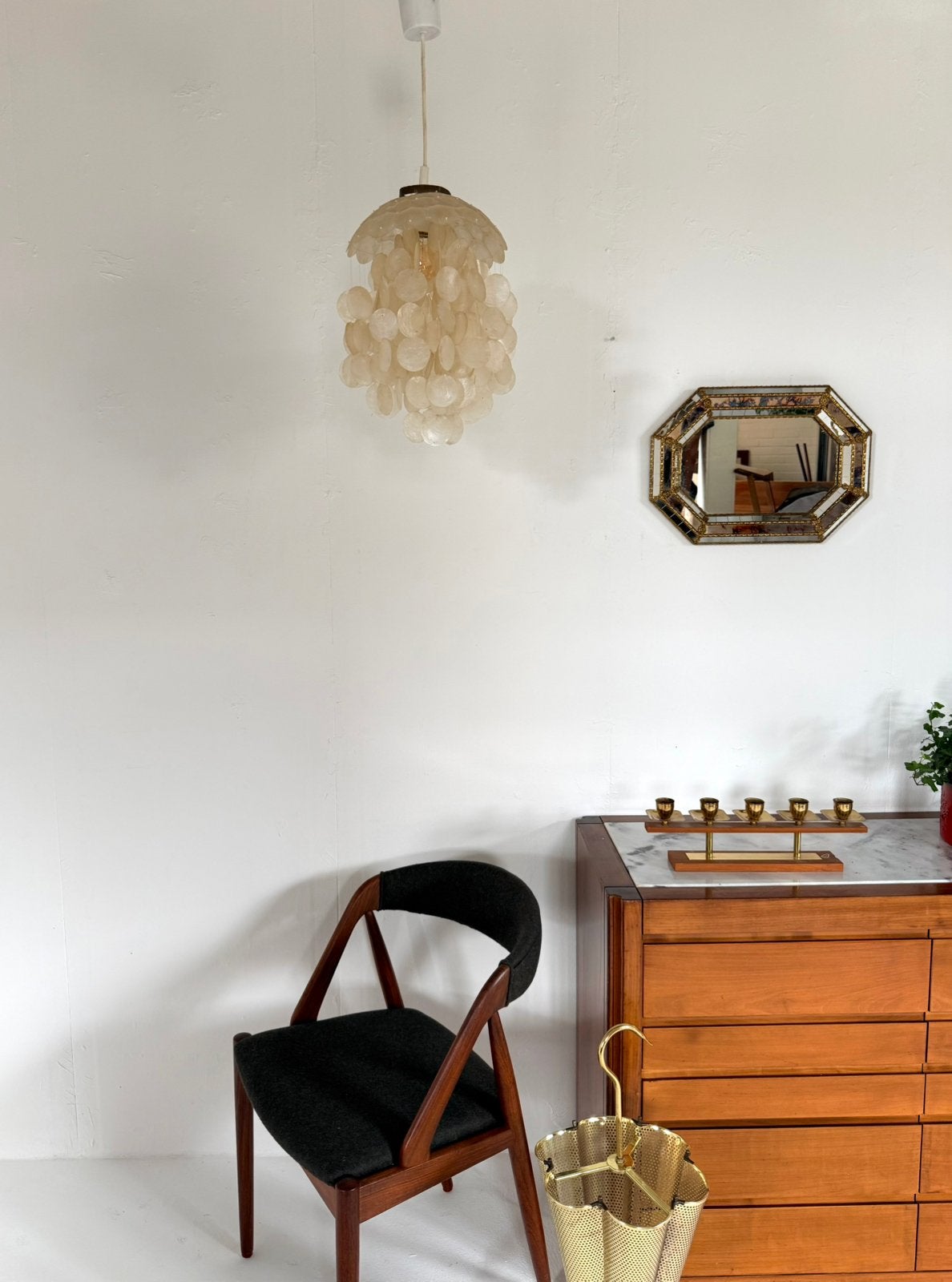 Vintage Capiz schelpen hanglamp, Honsel ‘70, Honsel, Vintage retro buisframe design rotan webbing papercord deens, Zo goed als nieuw