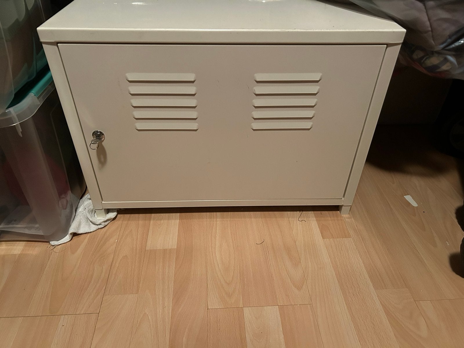 Wit lockerkastje met plankje en sleutel, Huis en Inrichting, Ophalen, Gebruikt