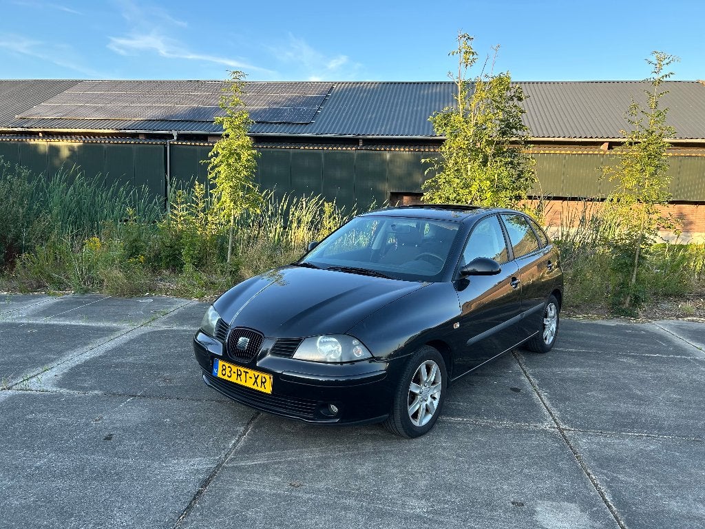 Seat Ibiza 1.4 16V 74KW 2005   APK 9 - 2027 EN AIRCO WERK, Voorwielaandrijving, Metallic lak, 15 km/l, 40 €/maand