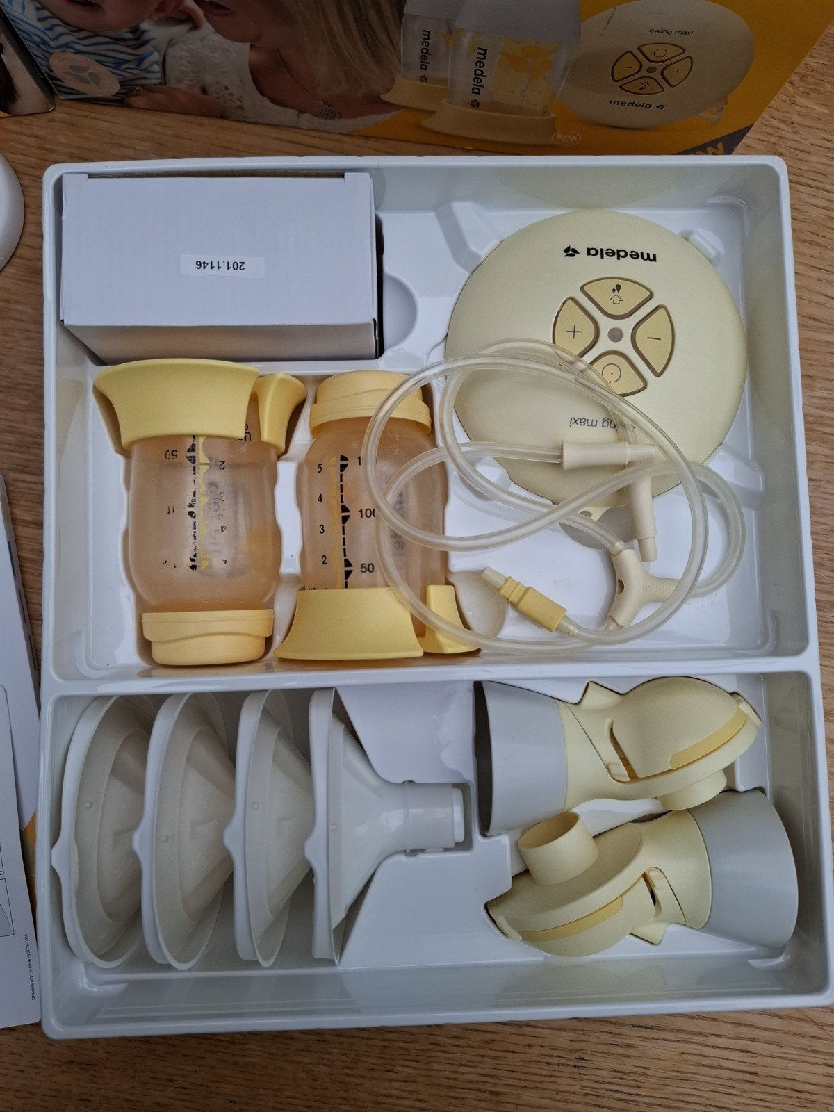 Medela Swing Maxi Flex dubbele elektrische borstkolf, Kinderen en Baby's, Ophalen, Zo goed als nieuw