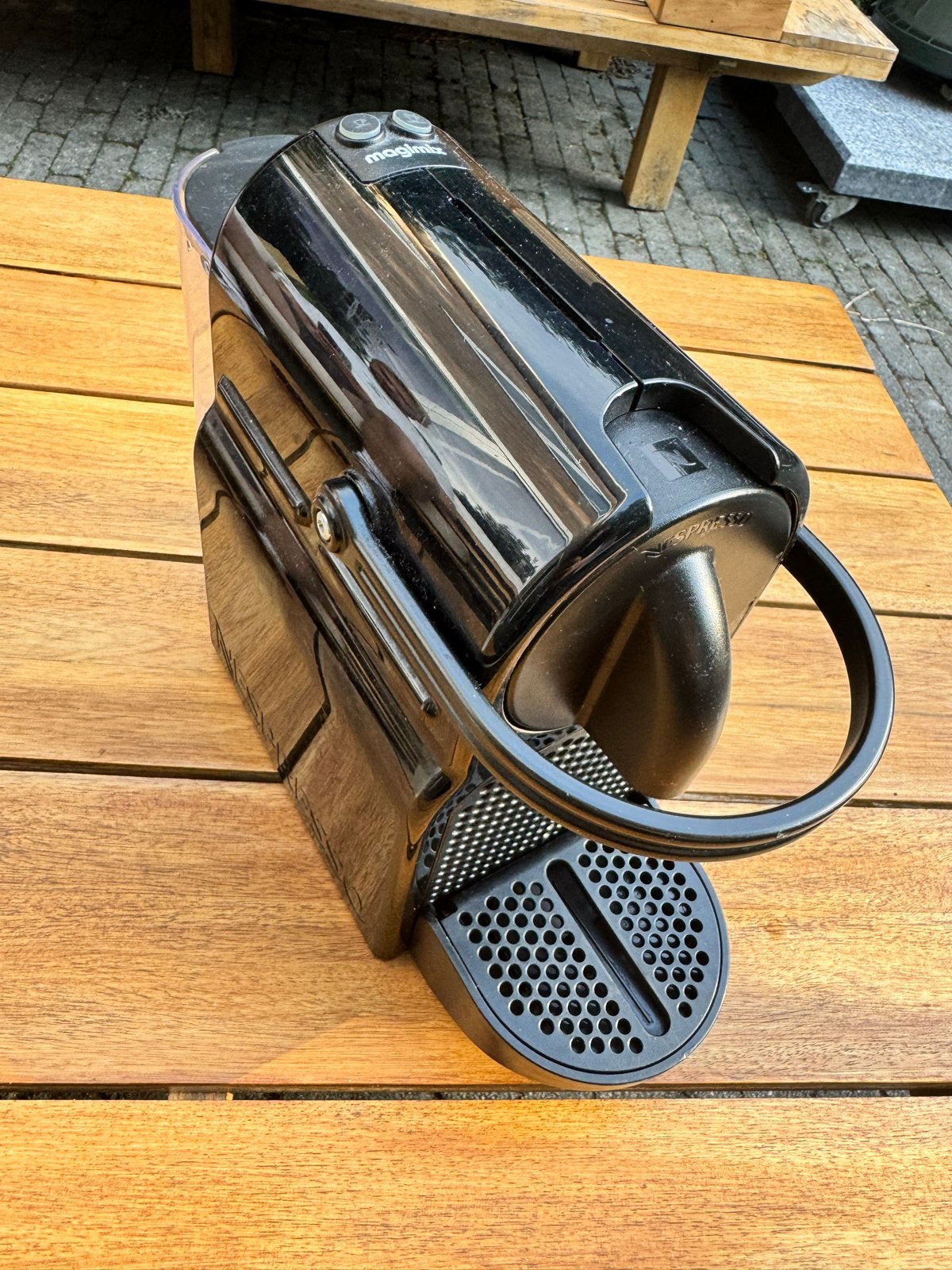 Magimix Nespresso apparaat - Compact en stijlvol, Gebruikt, Espresso apparaat, Ophalen of Verzenden, Koffiepads en cups