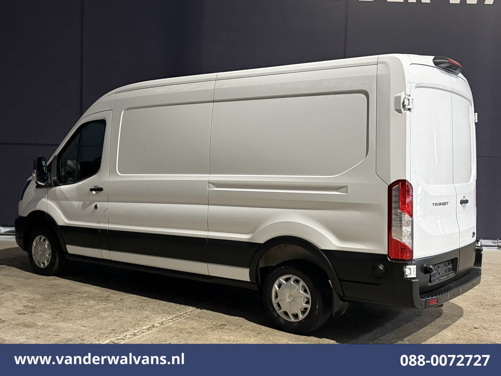 Ford Transit 2.0 TDCI 131pk L3H2 Euro6 Airco | Camera | Crui, Auto's, Bestelauto's, Voorwielaandrijving, Stof, 4 cilinders, Wit