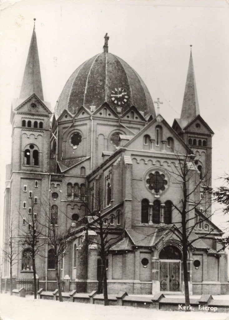Lierop Kerk M8348, Verzamelen, Ansichtkaarten | Nederland, Ophalen, 1960 tot 1980, Gelopen, Noord-Brabant