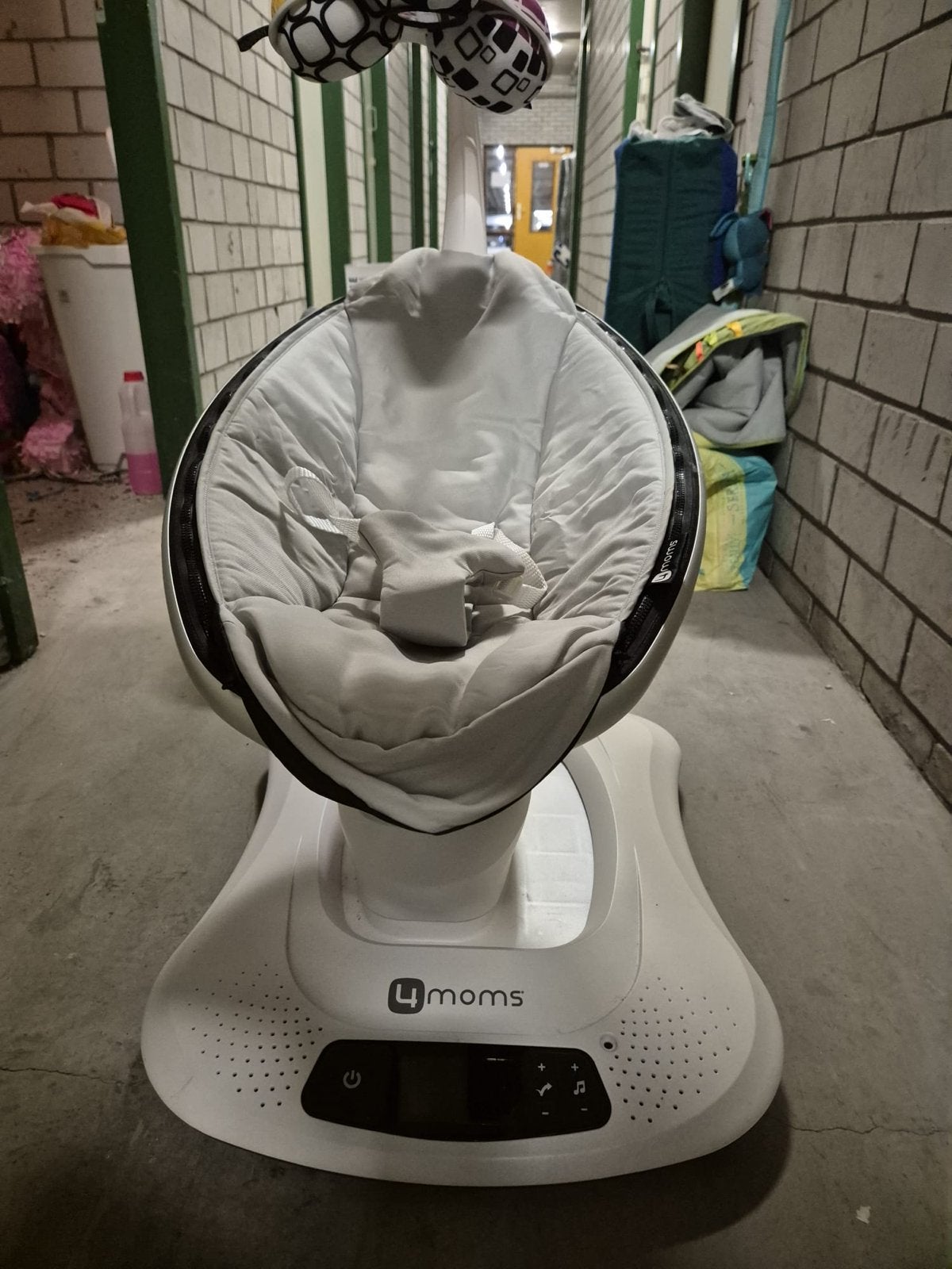 4moms MamaRoo 4.0 Baby Wieg/Schommelstoel - Automatisch, Ophalen, Zo goed als nieuw