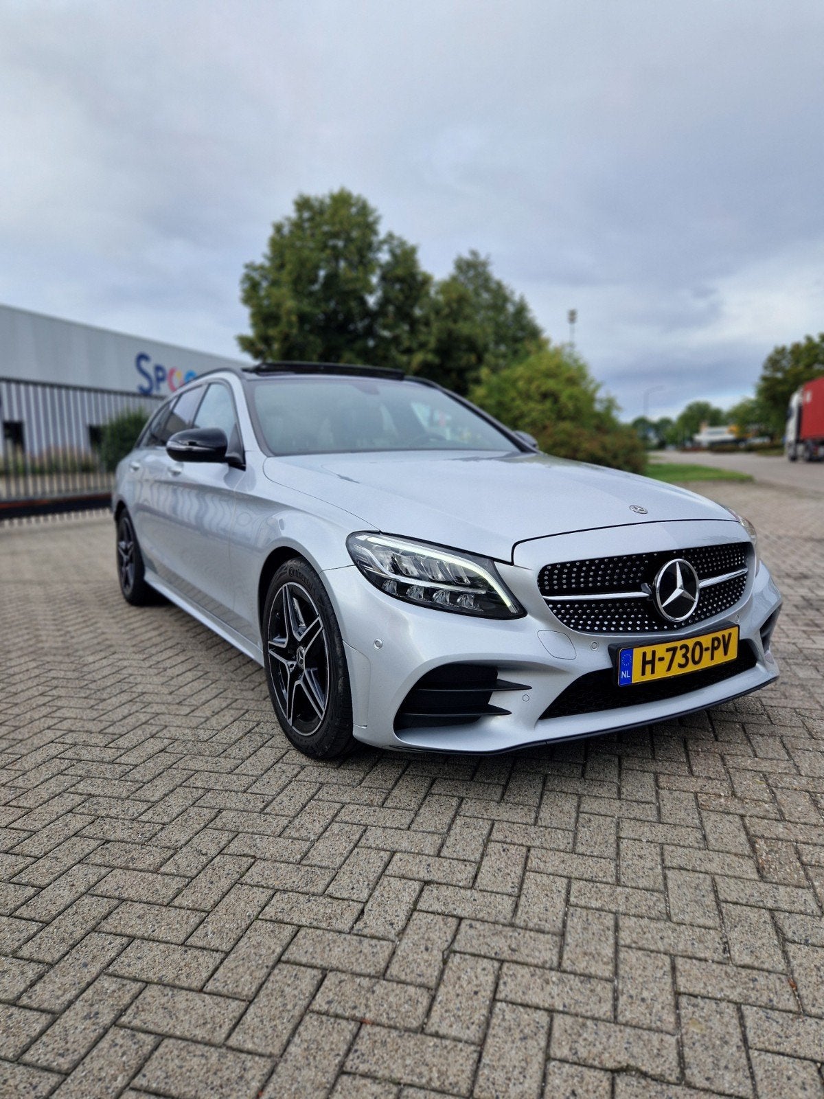 Foto 9 van Mercedes-Benz C-Klasse C180 156pk 9G-TRONIC 2020 Grijs