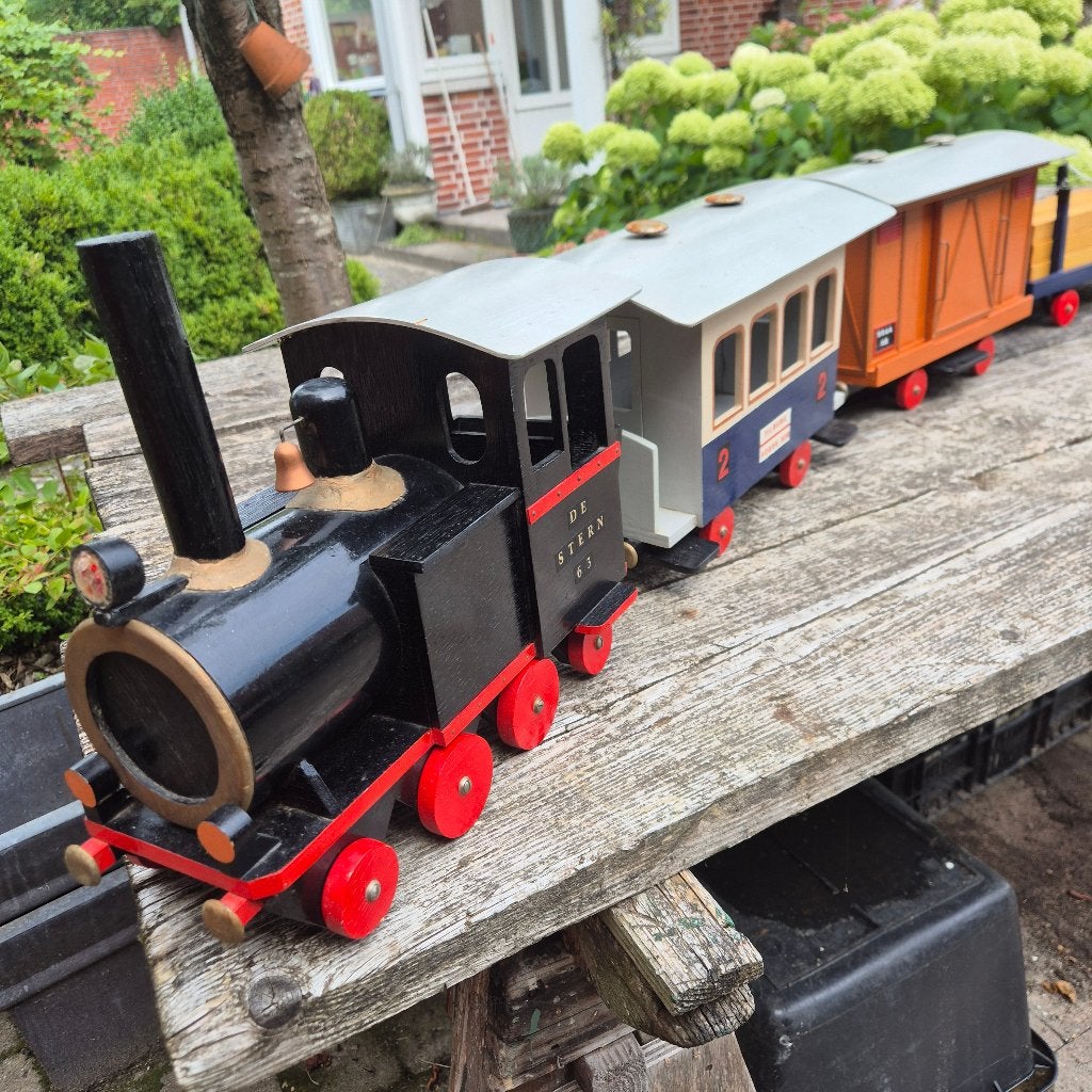 Bijna 220 cm lange houten trein, 6 delen, groot formaat, Ophalen