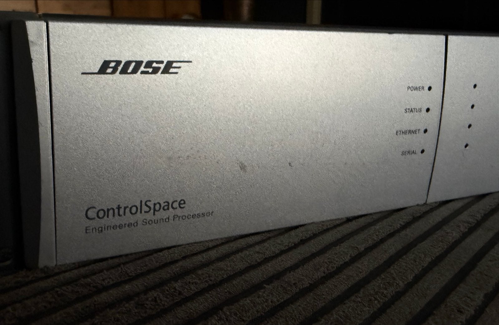 Bose ControlSpace ESP-88C Engineered Sound Processor, Ophalen of Verzenden, Gebruikt, Audio