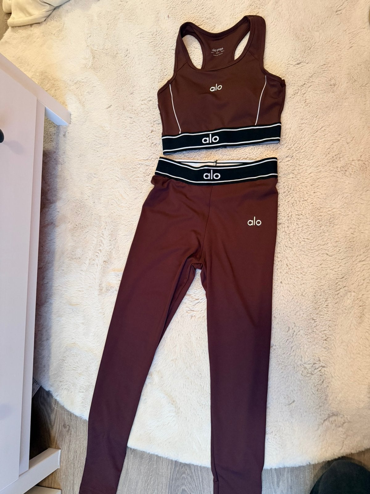 Alo set: legging en sport bh, Ophalen of Verzenden, Nieuw, Bruin
