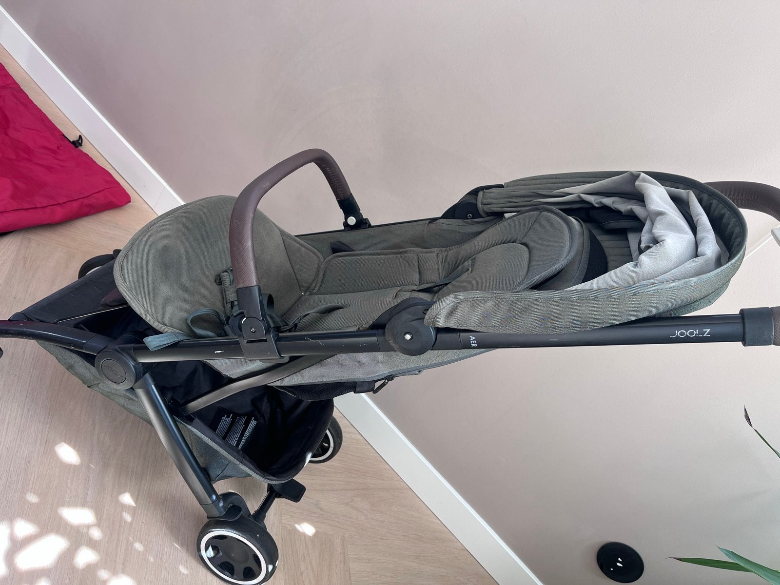 Joolz Aer Buggy - met accessoires, oa beensteun en beugel, Ophalen, Zo goed als nieuw, Regenhoes