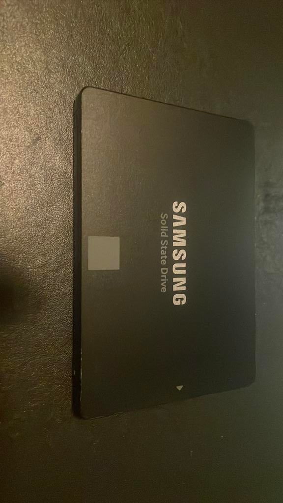 Samsung ssd 250GB, Computers en Software, Harde schijven, Ophalen of Verzenden, Zo goed als nieuw, Laptop