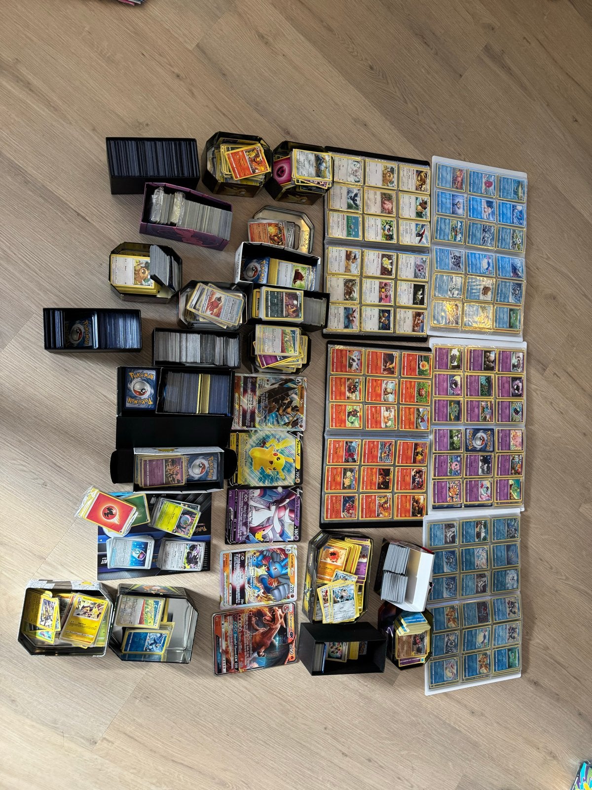 Grote collectie Pokémon kaarten - Mappen vol!, Hobby en Vrije tijd, Ophalen, Nieuw, Meerdere kaarten