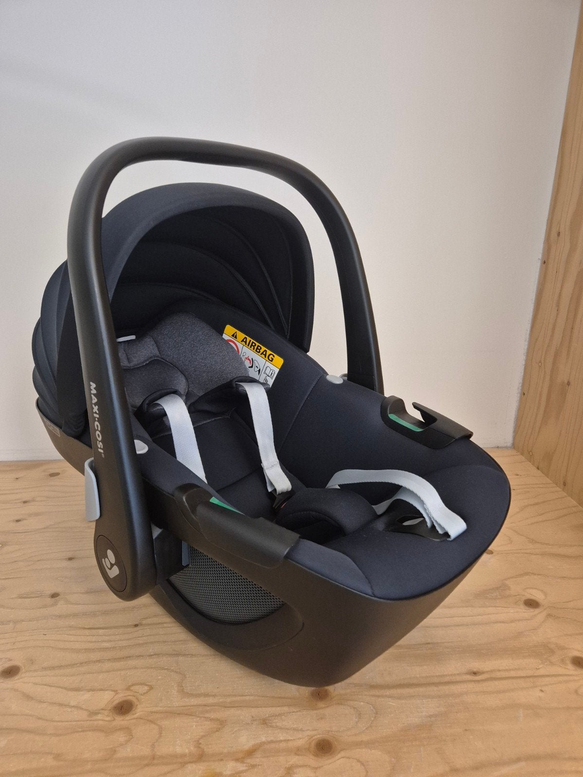 Maxi Cosi Pebble360 autostoel newborn tot 83cm met extra, Ophalen, Zo goed als nieuw, Isofix, 0 t/m 13 kg