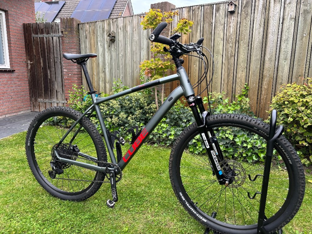cube mountainbike, Fietsen en Brommers, 57 cm of meer, Hardtail, Heren, Zo goed als nieuw