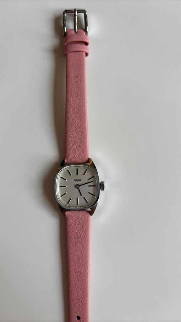 Horloge pontiac international, Sieraden, Tassen en Uiterlijk, Horloges | Dames, Overige merken, Polshorloge, Ophalen of Verzenden