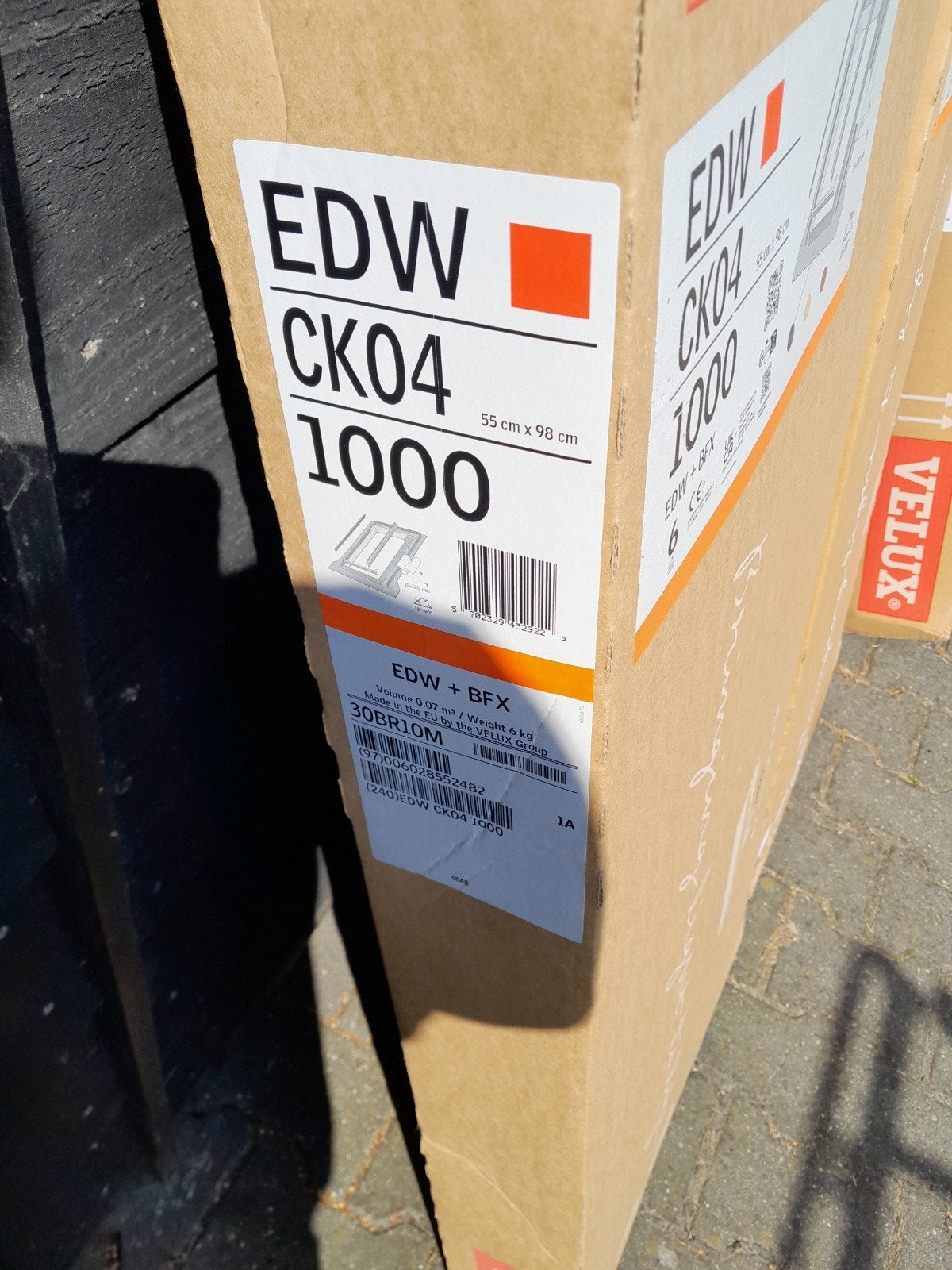 Velux kunstof dakramen 55x98 2x, Ophalen, Minder dan 80 cm, 80 tot 120 cm, Nieuw