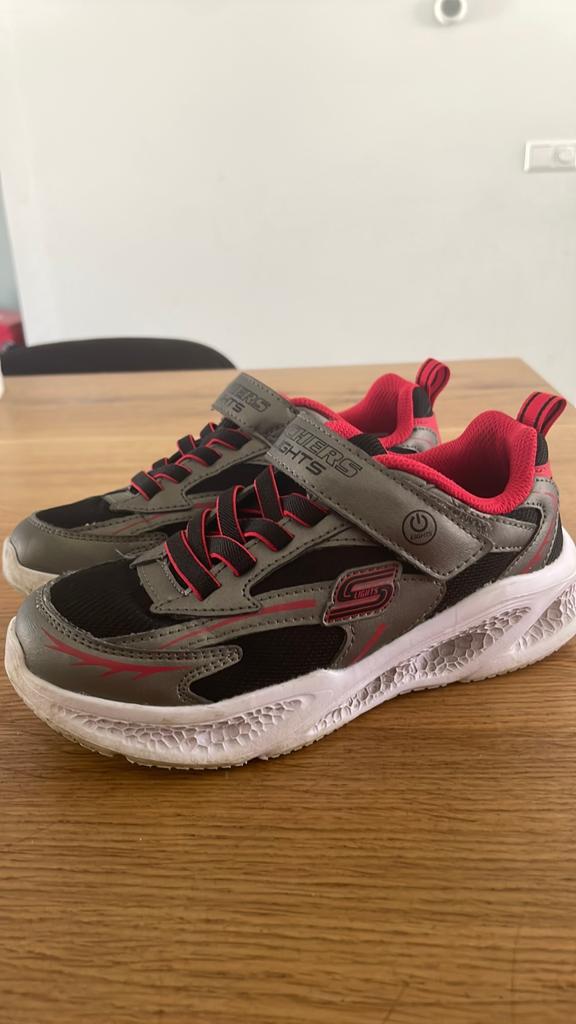 Skechers maat 33, Ophalen of Verzenden, Zo goed als nieuw, Jongen, Schoenen