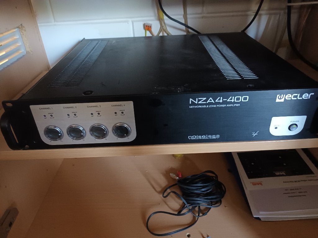 Ecler NZA4-400 versterker, Ophalen, Gebruikt, 120 watt of meer, Overige merken