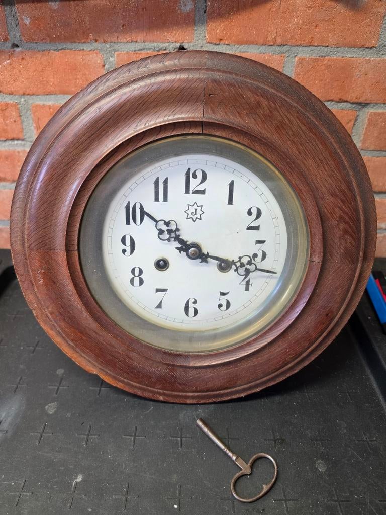 Antieke oude klok Junghans, Antiek en Kunst, Ophalen of Verzenden