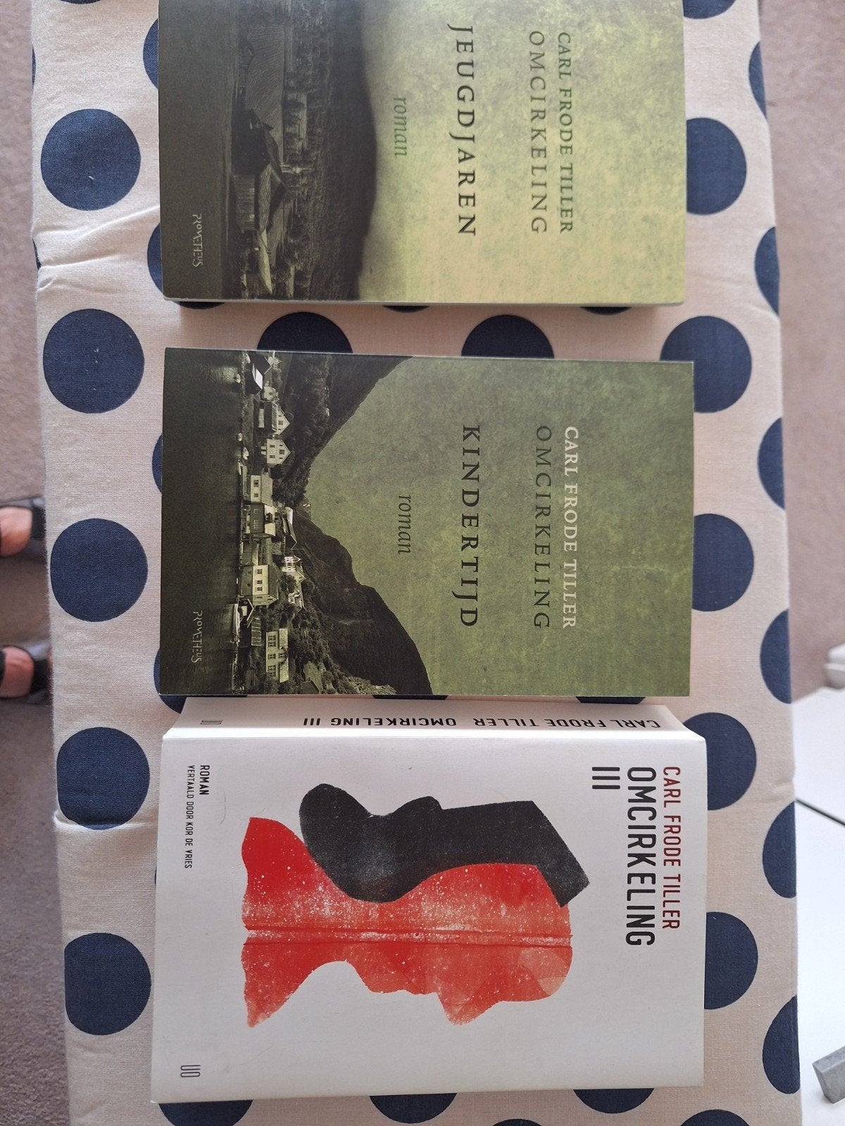 Carl Frode Tiller - Trilogie Omcirkeling, Boeken, Ophalen of Verzenden, Zo goed als nieuw, Carl Frode Tiller