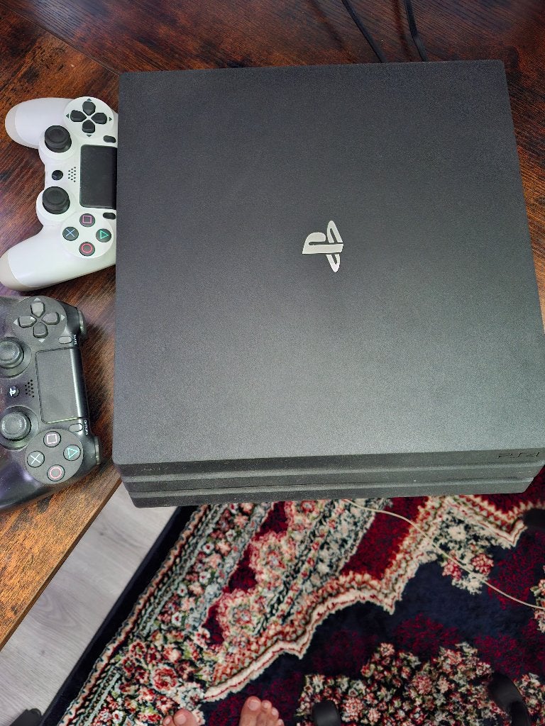 Playstation 4 pro, Ophalen, Gebruikt, Overige genres, 2 spelers