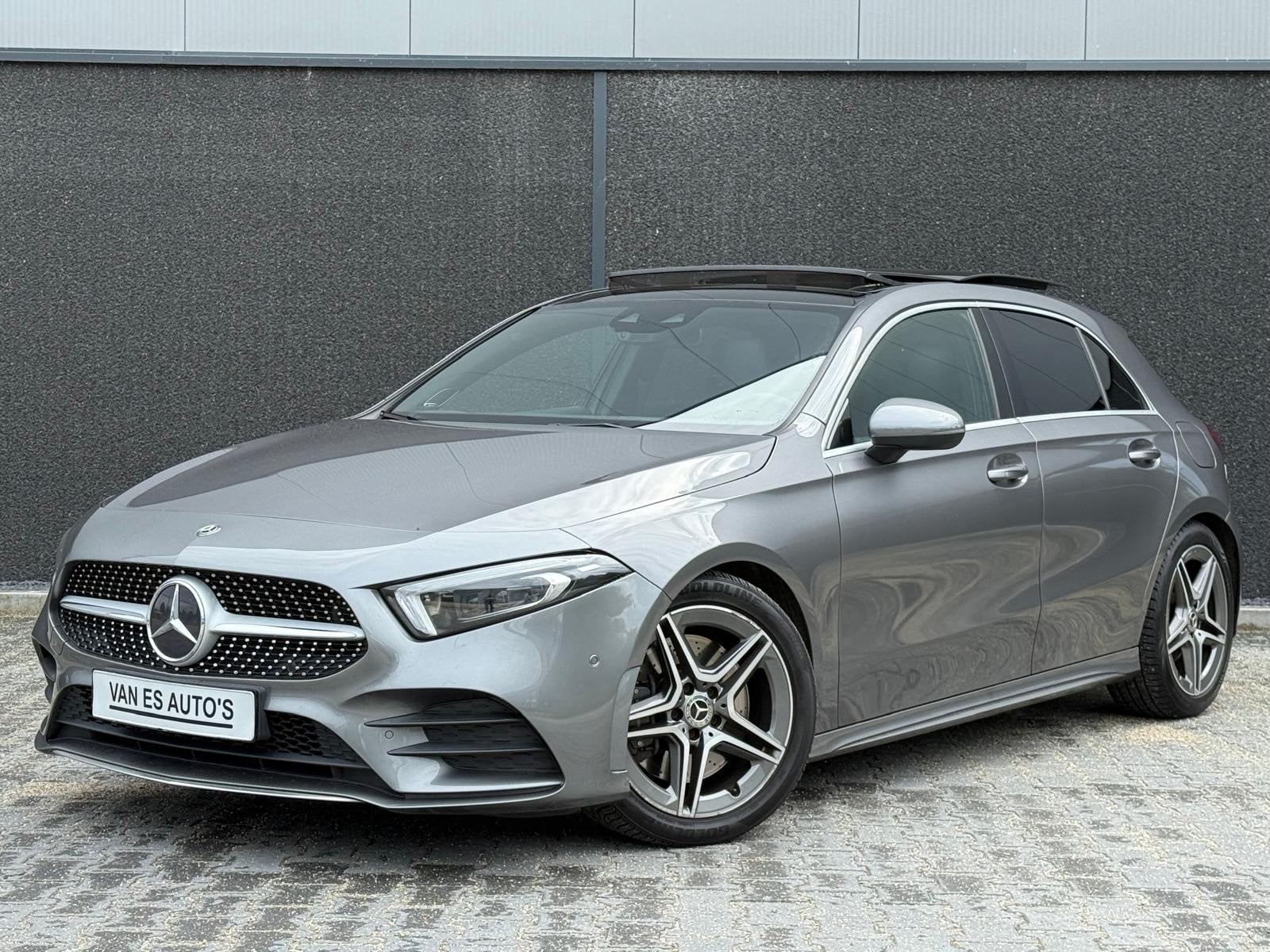 Mercedes-Benz A-klasse A250 AMG Pakket PANO|MULTIBEAM|HEADUP, Auto's, Dealer onderhouden, 4 cilinders, Automatische klimaatregeling
