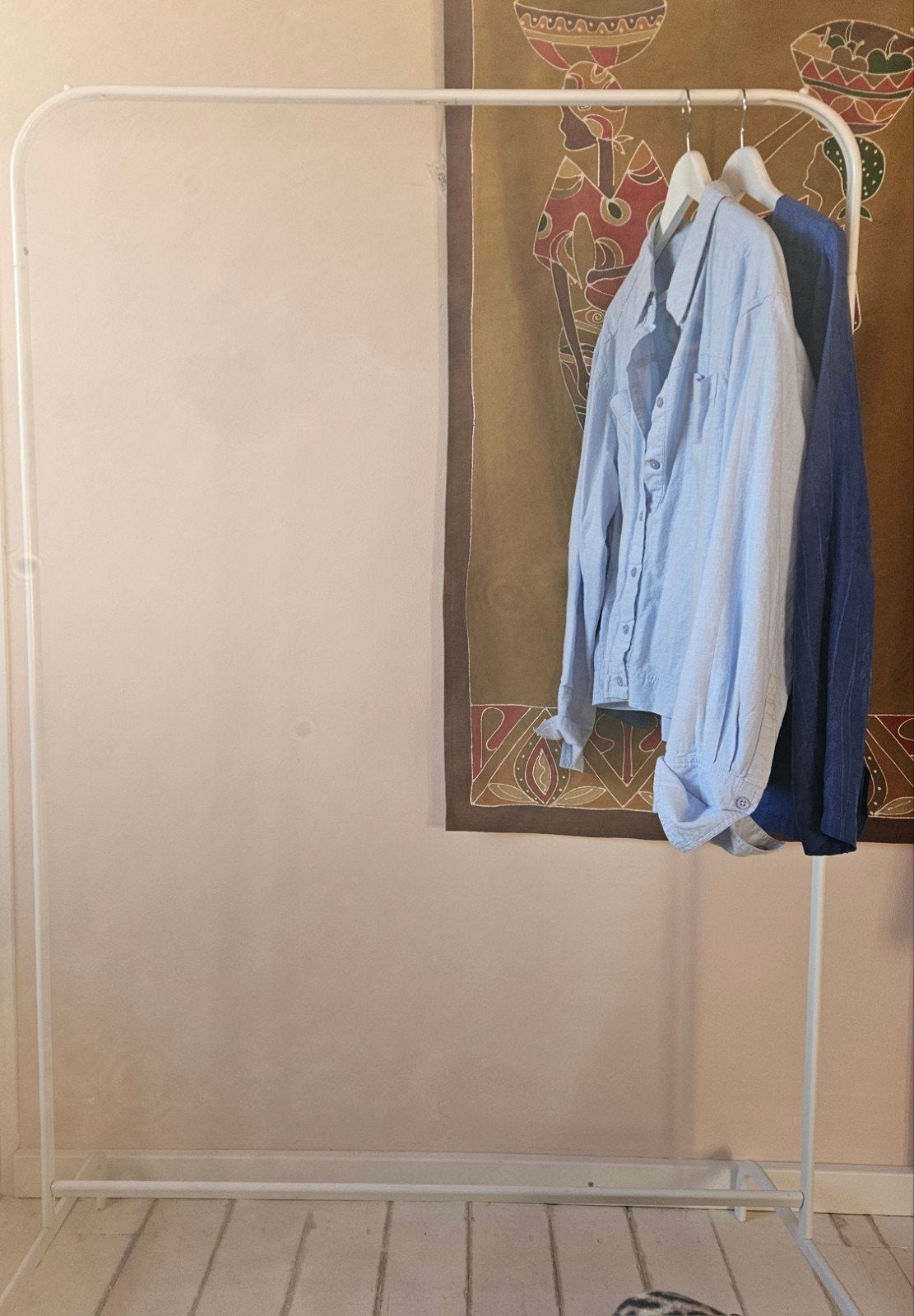 GRATIS - kledingrek Mulig Ikea wit, Kleding | Dames, Ophalen, Gebruikt