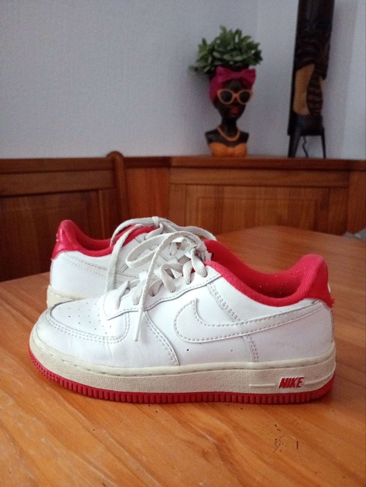 Nike Air Max maat 30 , kinderschoenen , nette staat., Ophalen of Verzenden, Zo goed als nieuw, Sportschoenen