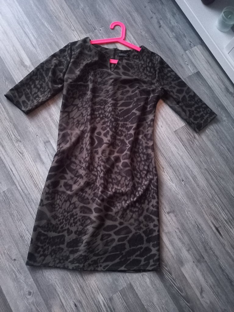 Donkergroene jurk pantermotief Pescara maat L, Kleding | Dames, Maat 42/44 (L), Pescara, Ophalen of Verzenden, Zo goed als nieuw