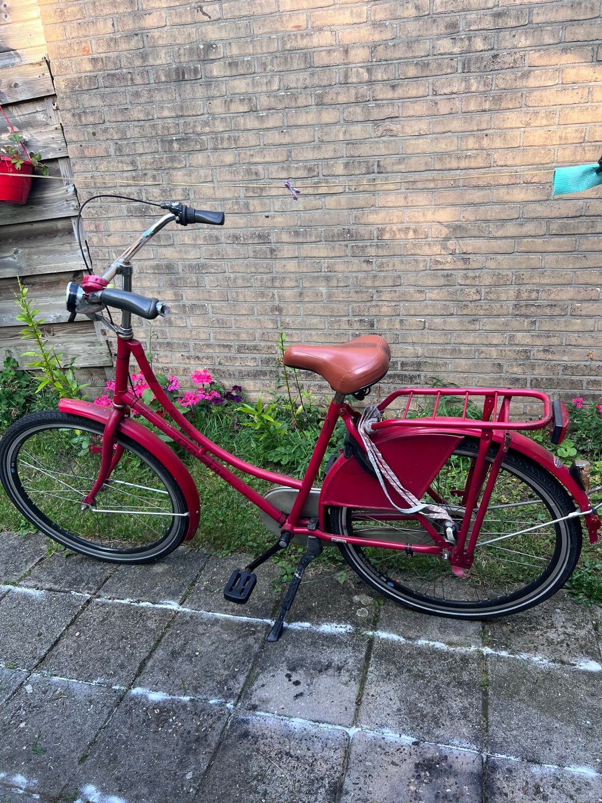 Rode damesfiets met lage instap en bagagedrager, Fietsen en Brommers, Velgrem, 50 tot 53 cm, Ophalen, Overige merken