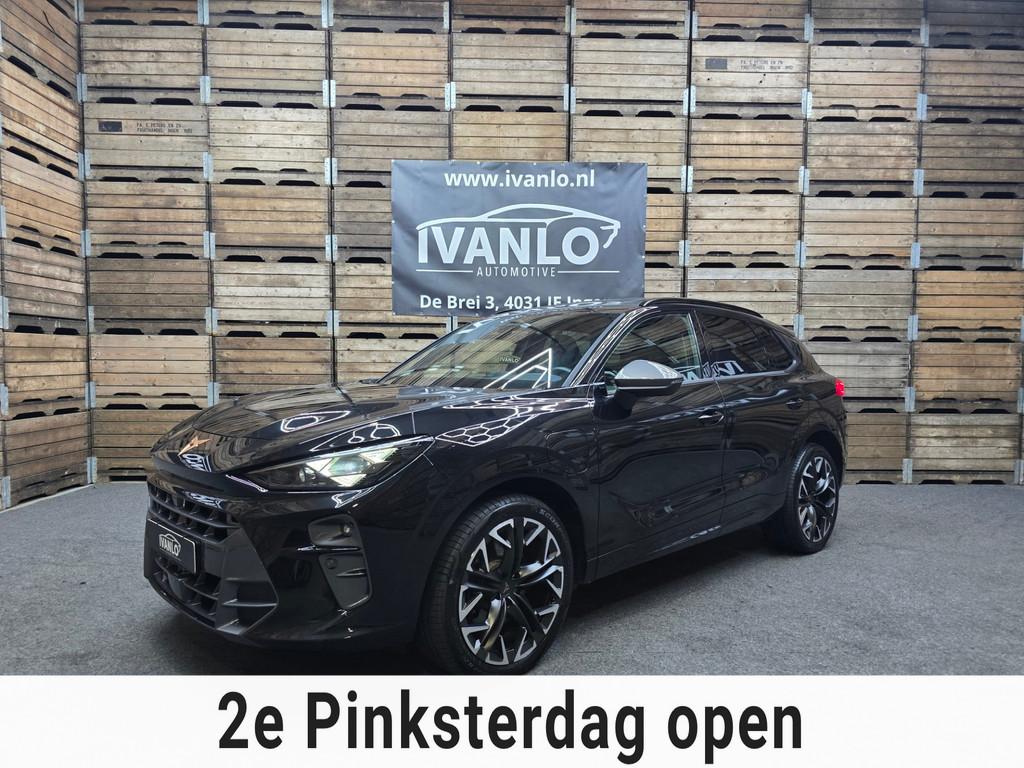 Cupra Terramar 1.5 TSI e-Hybrid VZ Performance Pano Sennheis, Auto's, Stof, 4 cilinders, 2000 kg, Zwart
