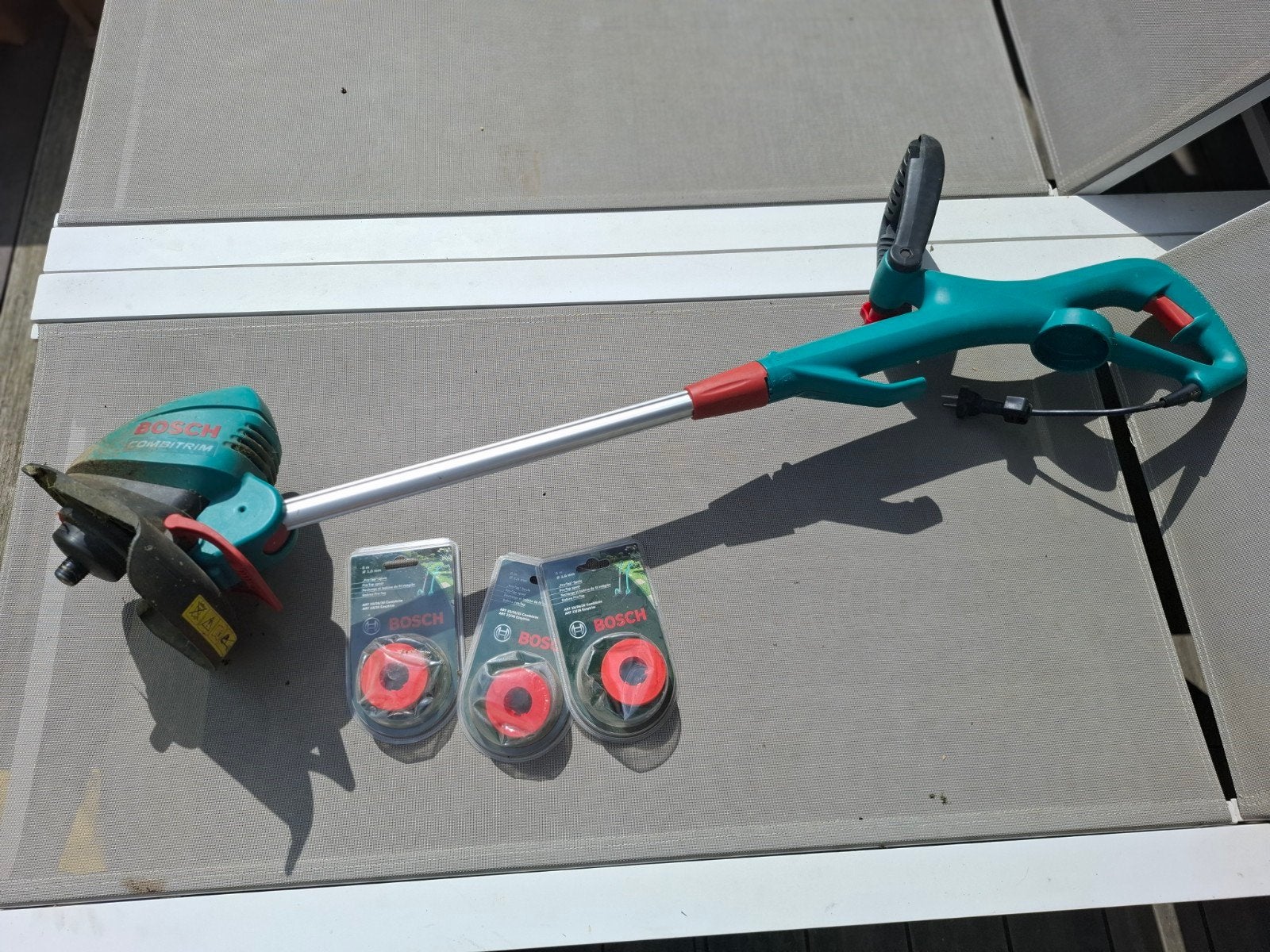Bosch EasyTrim Grastrimmer met 3 nieuwe spoelen, Ophalen, Gebruikt, 30 tot 50 cm, Bosch