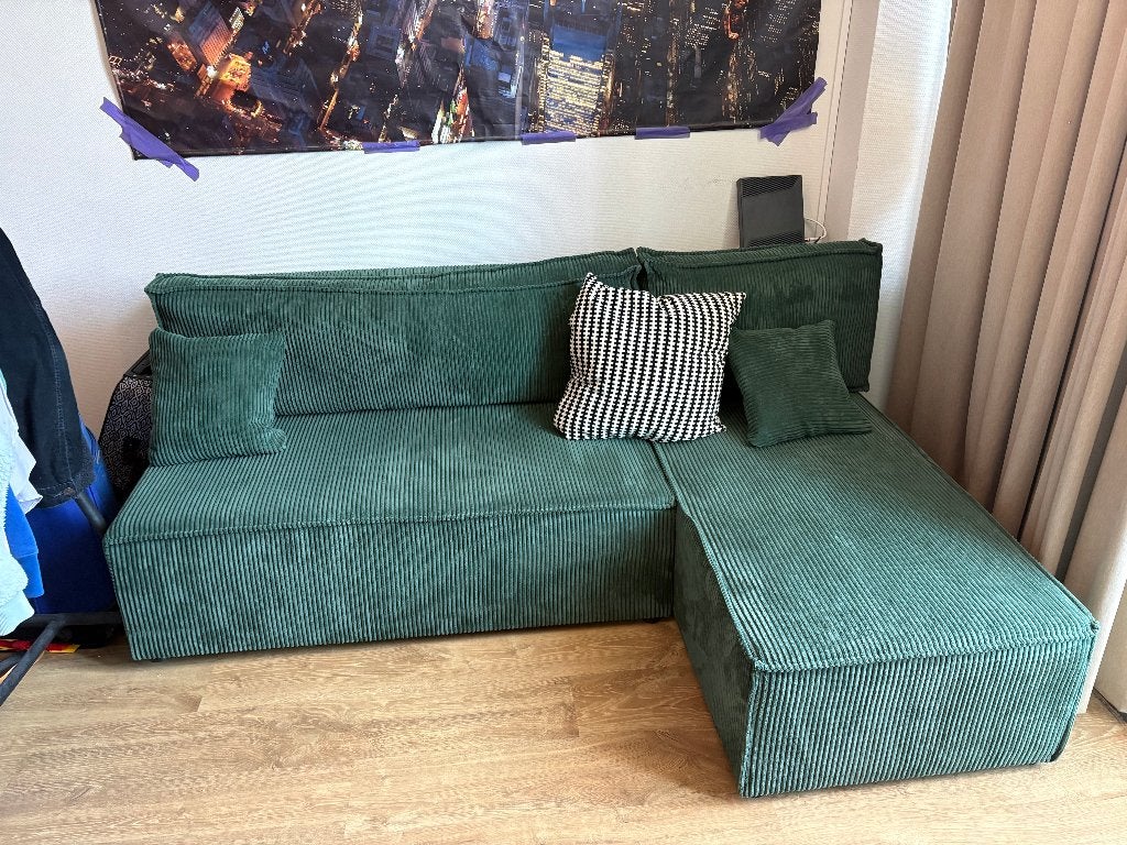 Groene ribstof hoekbank met slaapfunctie – perfecte staat, Ophalen, Hoekbank, Driepersoons, 75 tot 100 cm