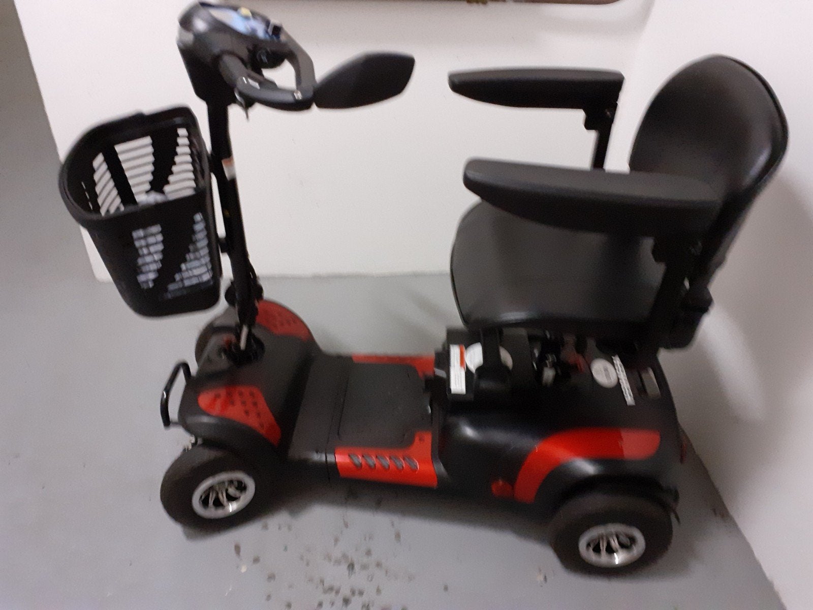 Mooie  DEMONTABELE VERMEIREN SCOOTMOBIEL, Ophalen, 10 km/u of minder