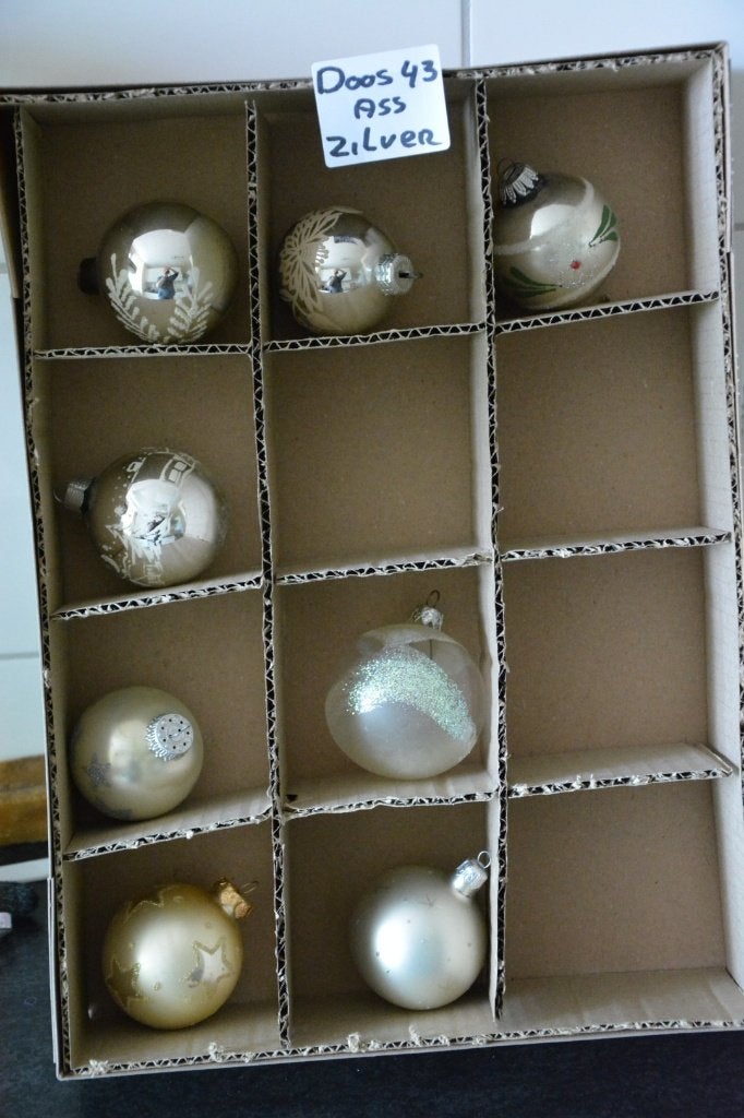 Kerstballen zilver Doos 43, Ophalen of Verzenden, Zo goed als nieuw
