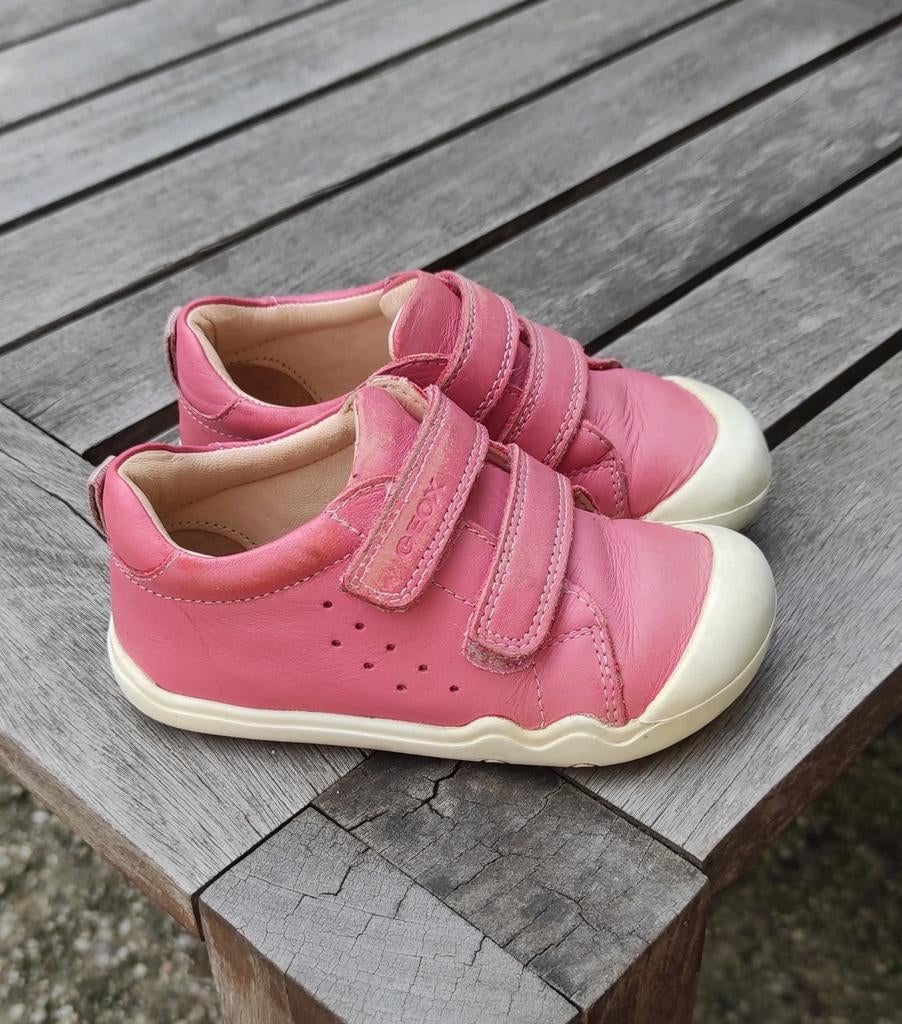 Leren sneakers maat 24 met klittenband - Zo goed als nieuw, Kinderen en Baby's, Kinderkleding | Schoenen en Sokken, Meisje, Schoenen