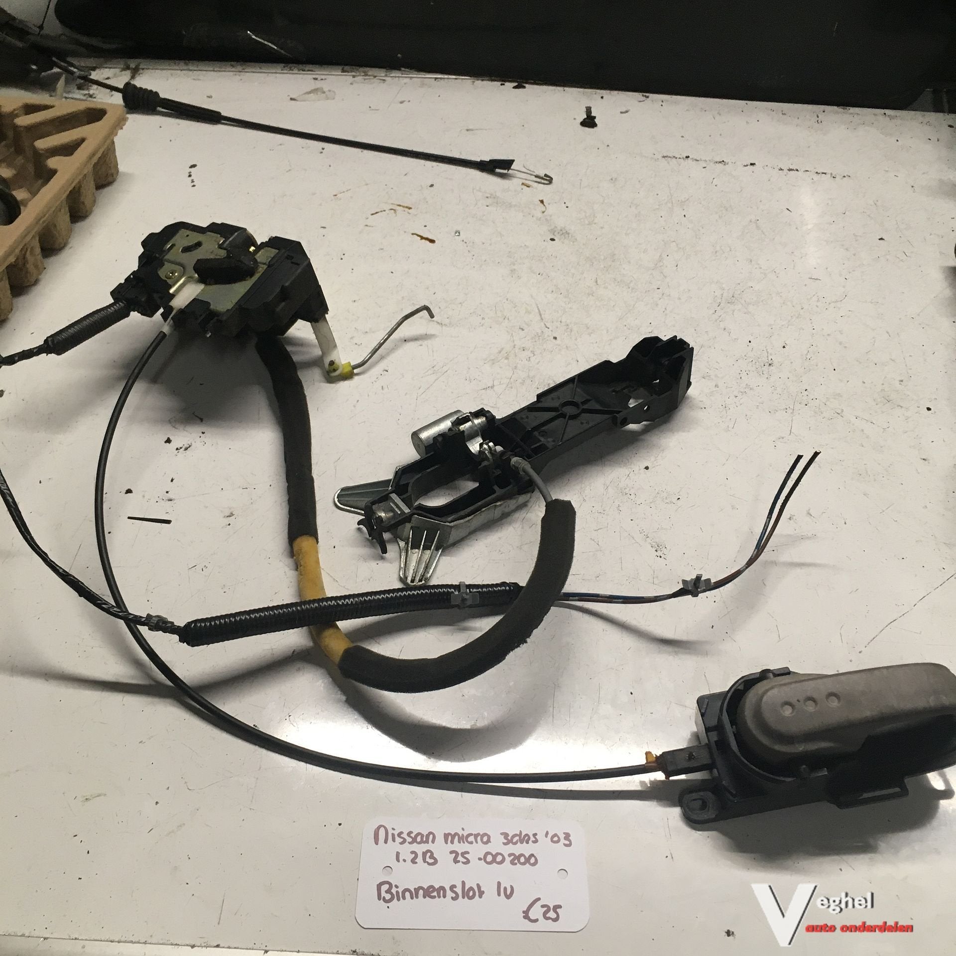 Nissan Micra 1.2 B 2003 2500200    Binnenslot  Linksvoor met, Gebruikt, -, -, Ophalen of Verzenden