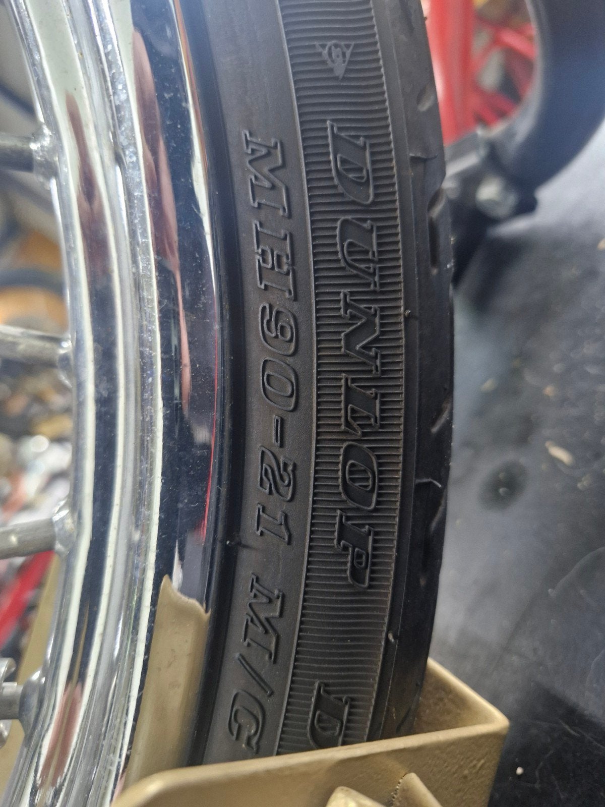 Voor en achter bandjes, Motoren, Ophalen