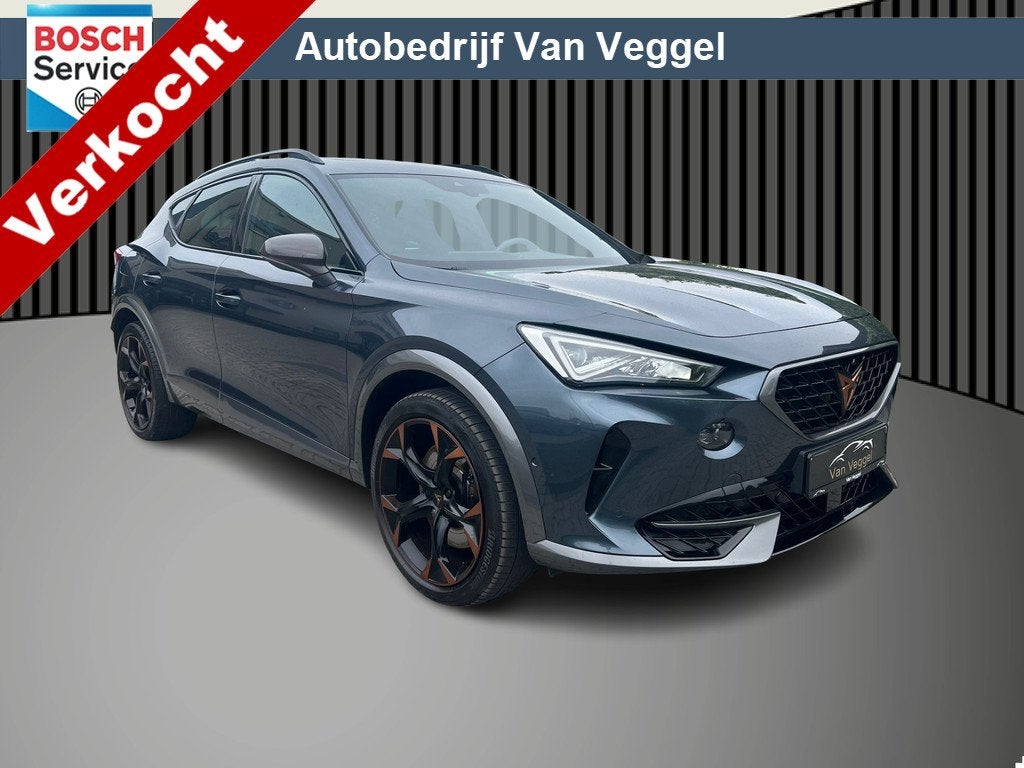 CUPRA Formentor 1.4 e-Hybrid VZ Performance 245pk, panorama,, Auto's, Cupra, Zwart, 4 cilinders, Formentor, Blauw
