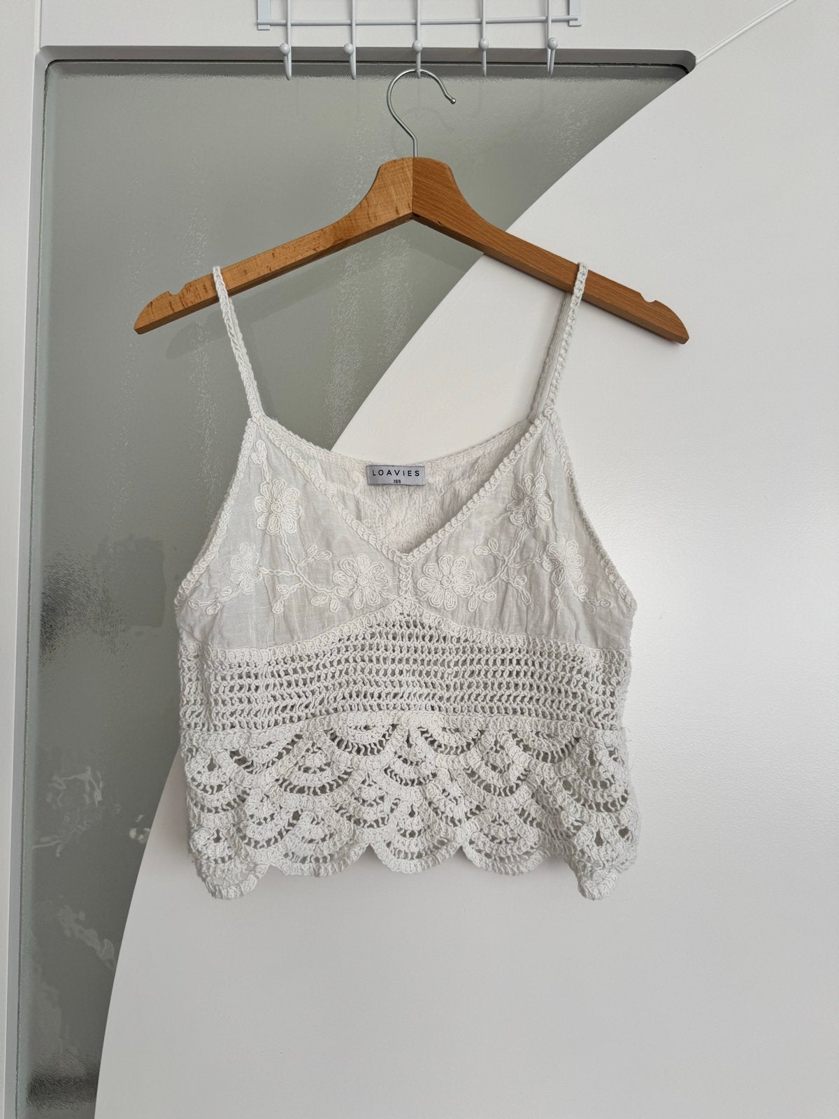 Loavies topje maat XS/S, Kleding | Dames, Wit, Ophalen of Verzenden, Zo goed als nieuw, Zonder mouw