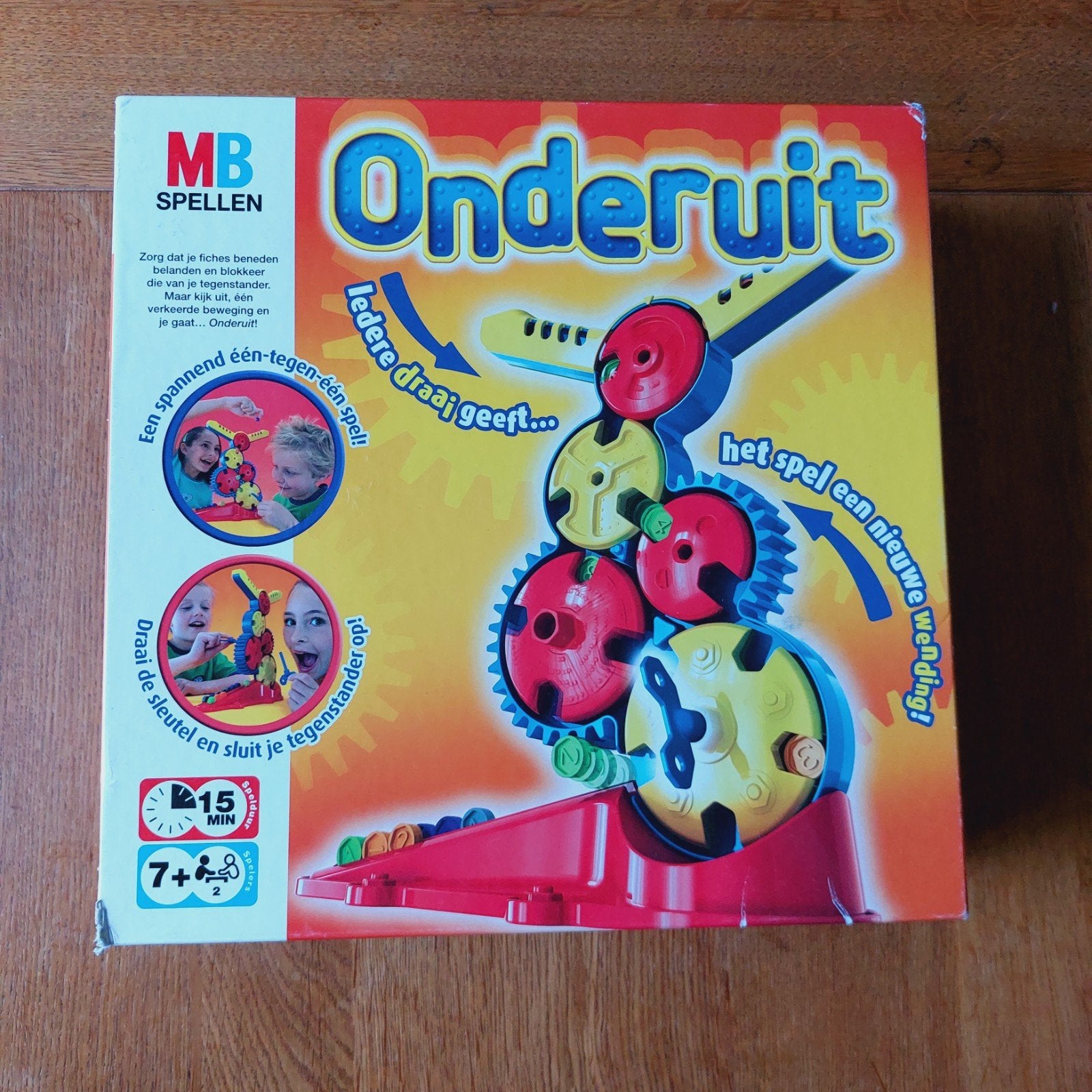 MB Spellen Onderuit - Compleet en in goede staat, Een of twee spelers, Ophalen of Verzenden, Zo goed als nieuw, MB Spellen