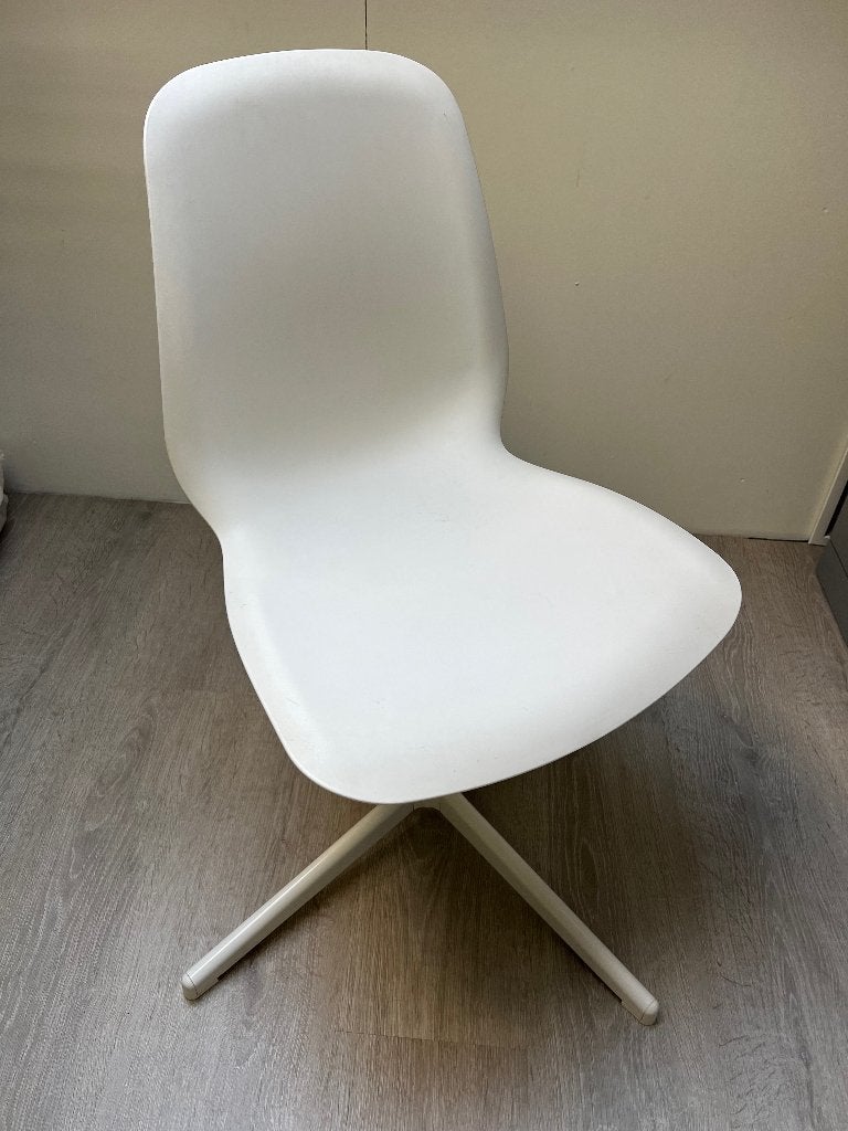 IKEA LEIFARNE stoel met BALSBERGET draaionderstel, Huis en Inrichting, Stoelen, Ophalen, Wit, Zo goed als nieuw, Modern / Scandinavisch