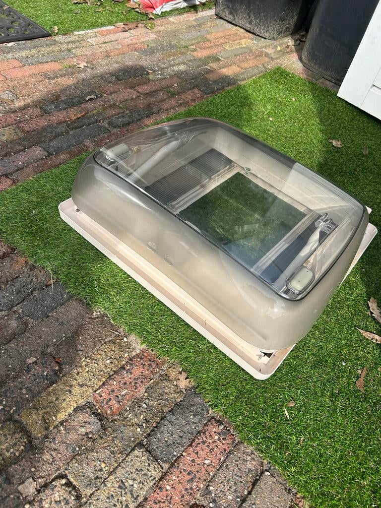 Caravan dakluik 40x40 cm - Zo goed als nieuw, Caravans en Kamperen, Caravan accessoires, Ophalen of Verzenden, Zo goed als nieuw
