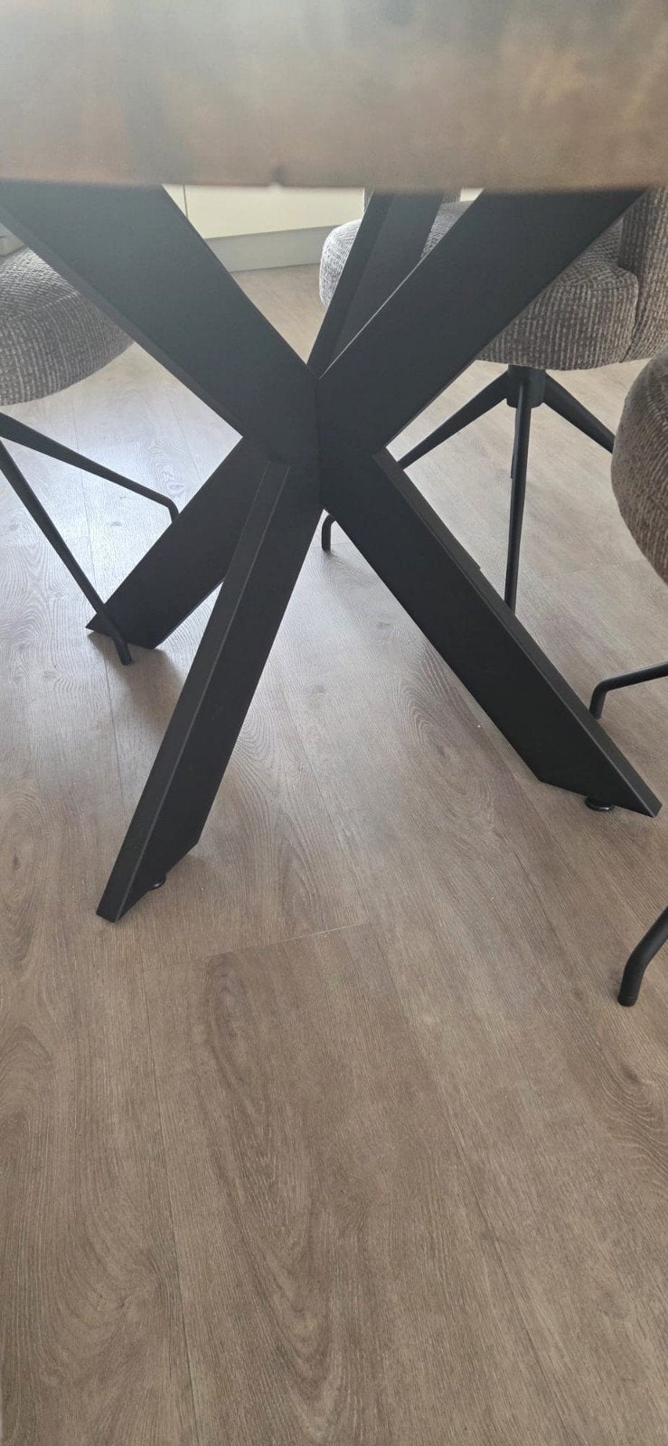 Ovale eettafel met spinpoot, Huis en Inrichting, Tafels | Eettafels, Gebruikt, 100 tot 150 cm, 150 tot 200 cm, Vier personen