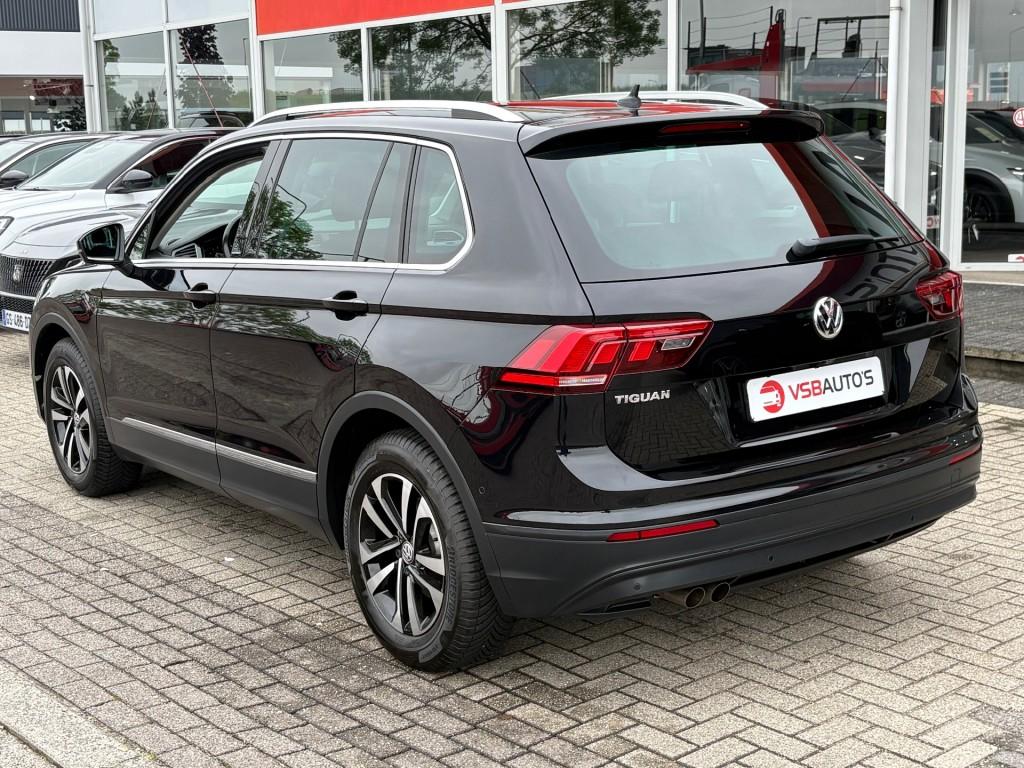 Volkswagen TIGUAN 1.5 TSI 150PK AUT. NAVI CAMERA CARPLAY DIG, Automaat, Gebruikt, Huisgarantie, 1495 cc