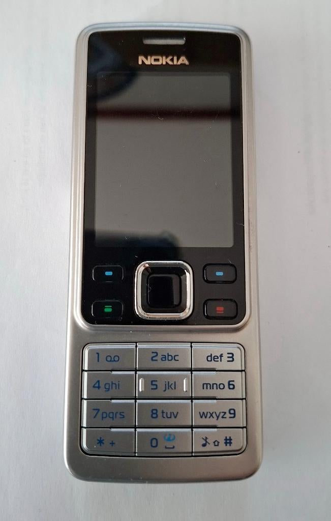 Keurige - NOKIA 6300 - inclusief originele lader, Fysiek toetsenbord, Ophalen of Verzenden, Zilver, Minder dan 3 megapixel