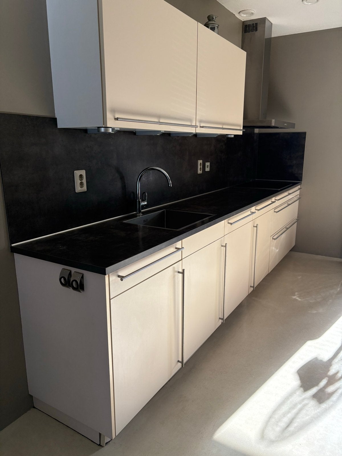 Moderne keuken met inbouwapparatuur, Ophalen, Gebruikt, Overige materialen, Enkelwandige keuken