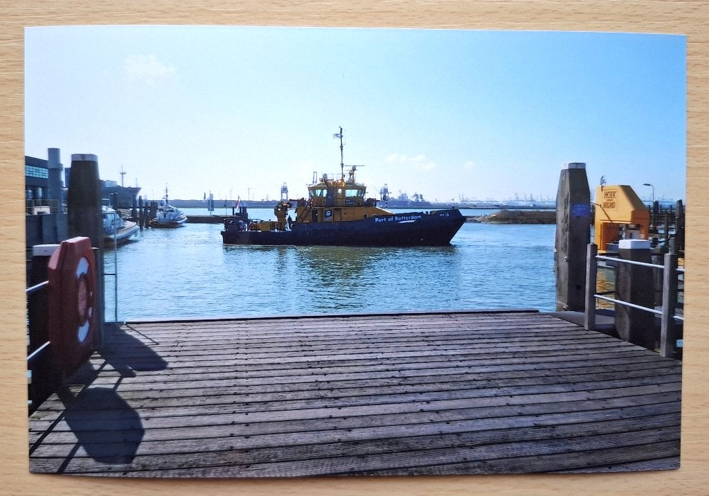 Foto van boot havendienst Hoek van Holland haven 2011, Verzenden, 1980 tot heden, Foto, Nieuw