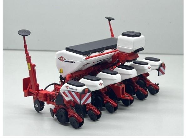 Kosma zaaimachine 6 rijen - replicagri, Hobby en Vrije tijd, Modelauto's | 1:32, Ophalen of Verzenden, Nieuw, Tractor of Landbouw