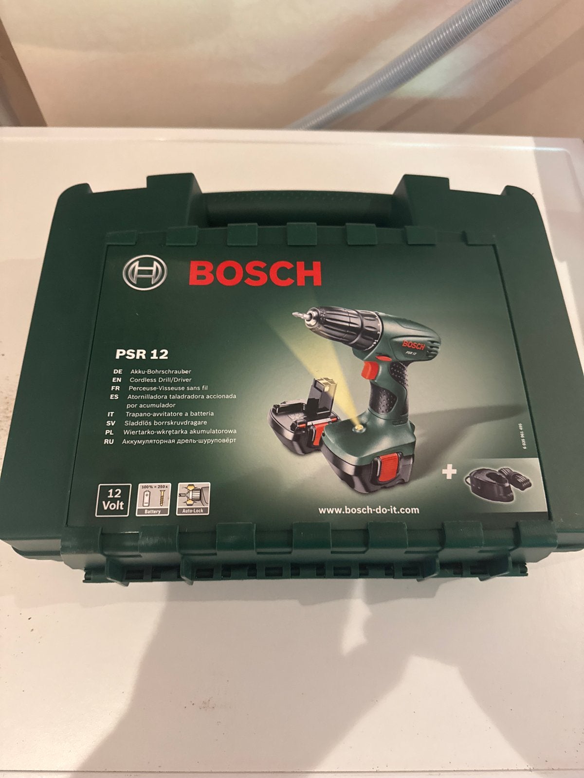 Bosch PSR 12 Accuboormachine met lader en accu, Doe-het-zelf en Verbouw, Ophalen, Gebruikt, Variabele snelheid, Boor- en Schroefmachine